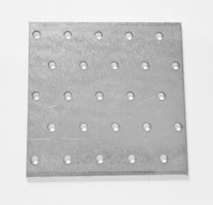 Пластина перфорована монтажна 100x100x2,0мм, LP-100100D